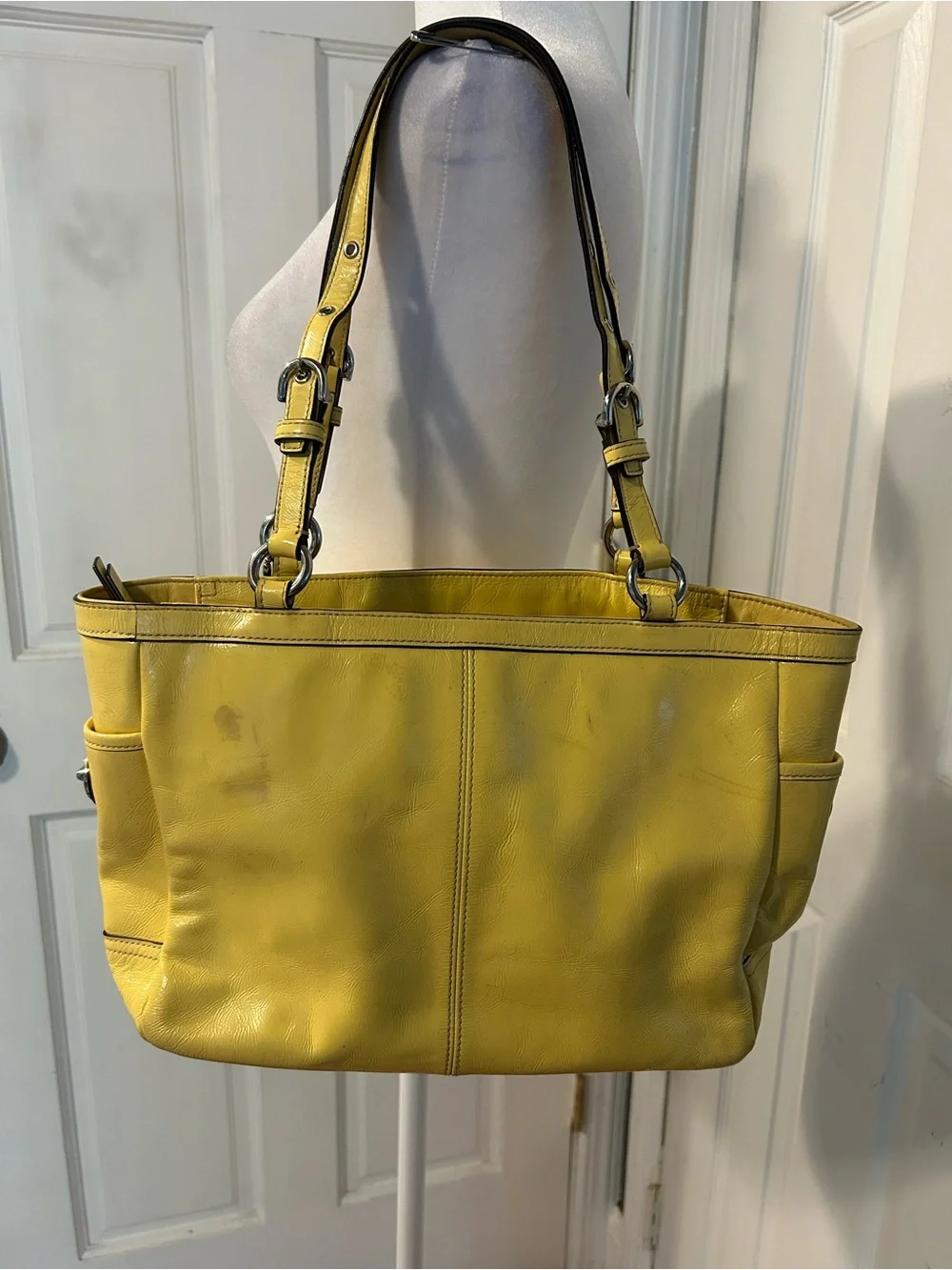 Coach shoulder tote